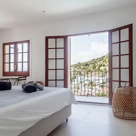 Colonial. Impressive Views Of The Sea. High Design. Renovated. Vila *