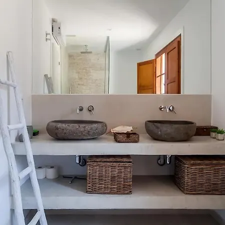 Colonial. Impressive Views Of The Sea. High Design. Renovated. Sitges