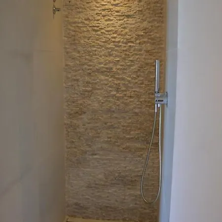 Colonial. Impressive Views Of The Sea. High Design. Renovated.