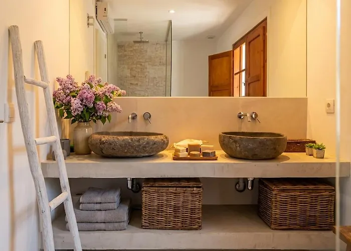 Villa Colonial. Impressive Views Of The Sea. High Design. Renovated.