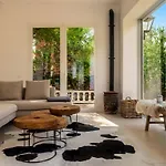 Colonial. Impressive Views Of The Sea. High Design. Renovated. *