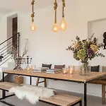 Villa Colonial. Impressive Views Of The Sea. High Design. Renovated.