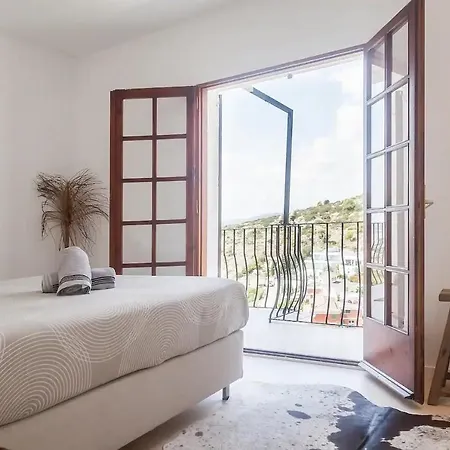 Colonial. Impressive Views Of The Sea. High Design. Renovated. *