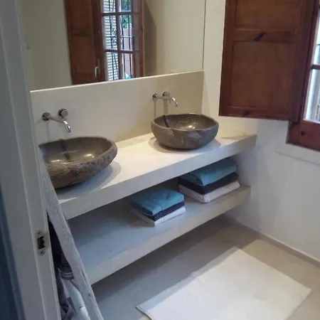 Villa Colonial. Impressive Views Of The Sea. High Design. Renovated.