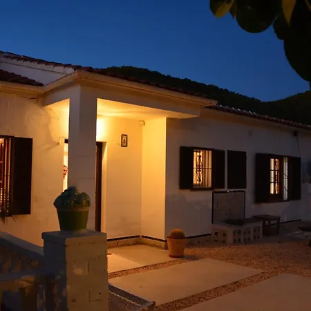 Colonial. Impressive Views Of The Sea. High Design. Renovated.