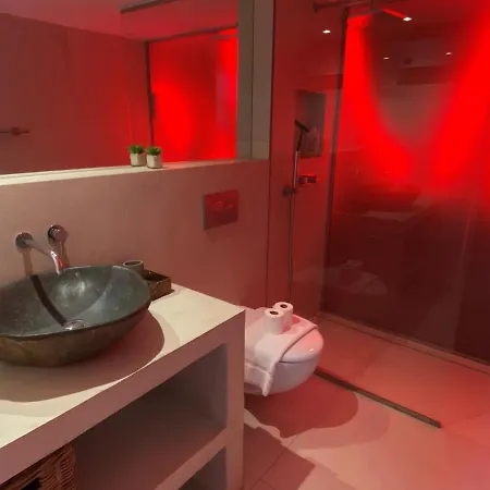 Colonial. Impressive Views Of The Sea. High Design. Renovated. Сиджес