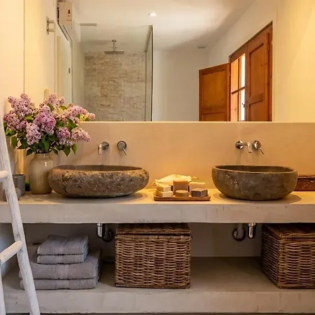 Villa Colonial. Impressive Views Of The Sea. High Design. Renovated.