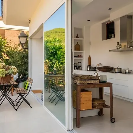 Colonial. Impressive Views Of The Sea. High Design. Renovated. Sitges