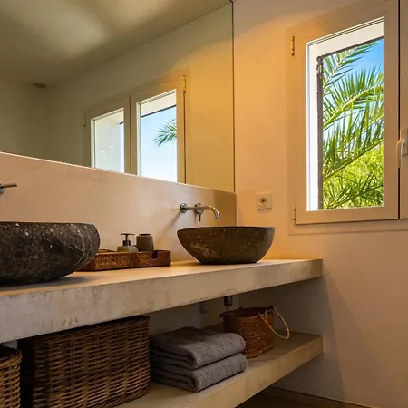 Vil·la Colonial. Impressive Views Of The Sea. High Design. Renovated.