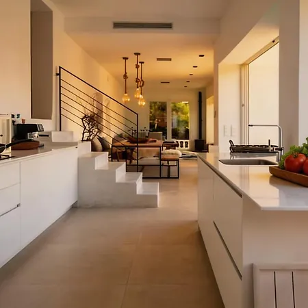 Villa Colonial. Impressive Views Of The Sea. High Design. Renovated. *