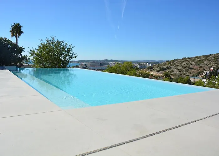 Villa Colonial. Impressive Views Of The Sea. High Design. Renovated. *