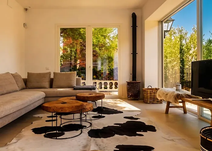 Colonial. Impressive Views Of The Sea. High Design. Renovated. Villa *