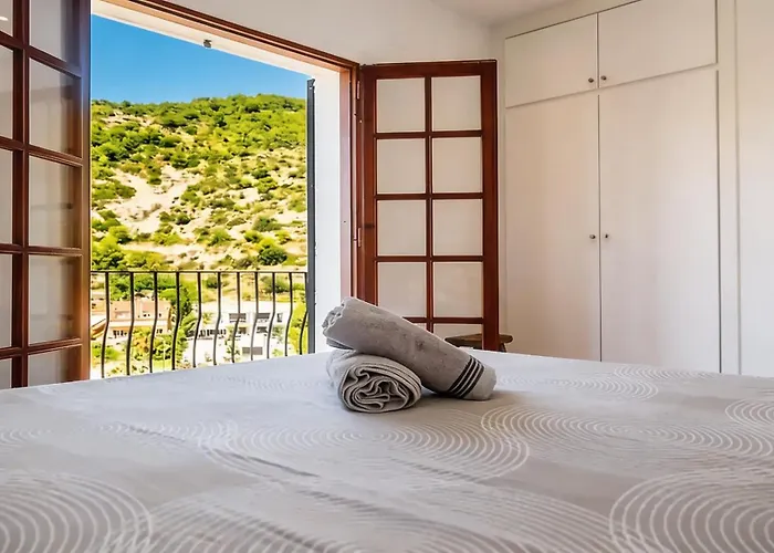 Villa Colonial. Impressive Views Of The Sea. High Design. Renovated.