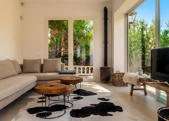 Colonial. Impressive Views Of The Sea. High Design. Renovated. *