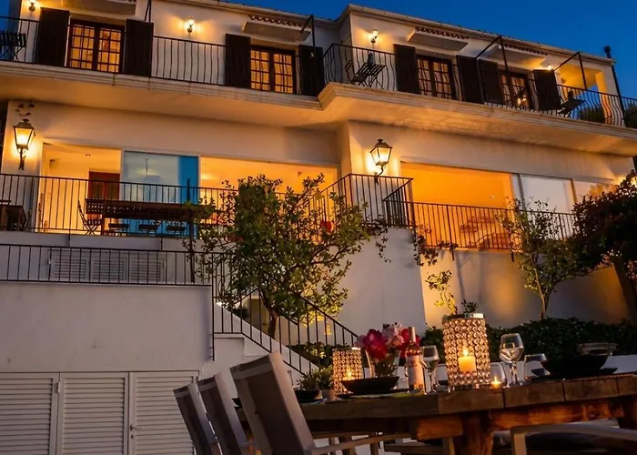 Villa Colonial. Impressive Views Of The Sea. High Design. Renovated. *